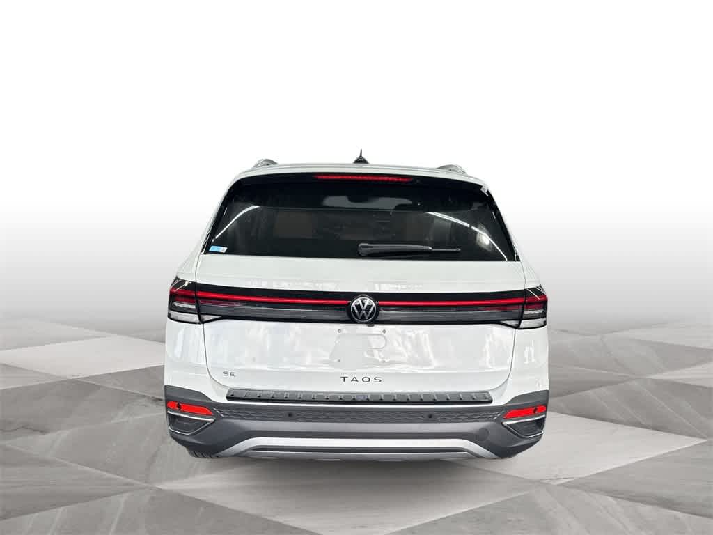 2026 Volkswagen Taos SE