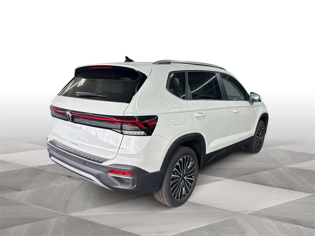 2026 Volkswagen Taos SE