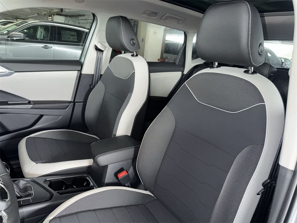 2026 Volkswagen Taos SE