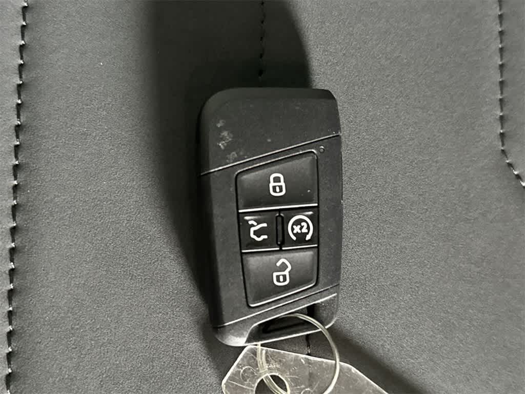 2026 Volkswagen Taos SE