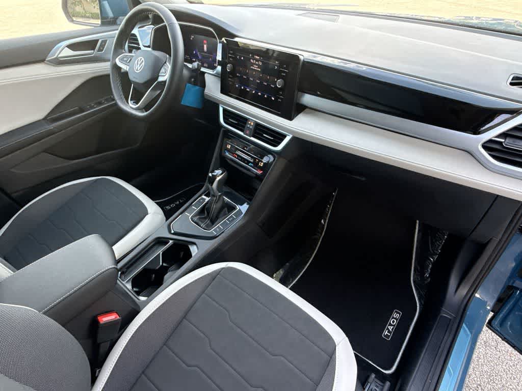 2026 Volkswagen Taos SE