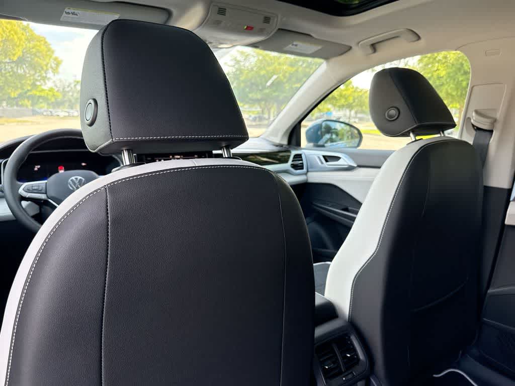 2026 Volkswagen Taos SE