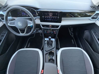 2026 Volkswagen Taos SE