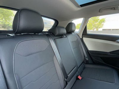 2026 Volkswagen Taos SE