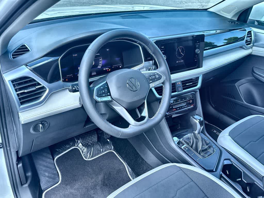 2026 Volkswagen Taos SE