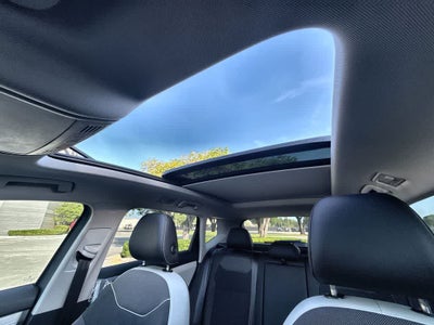 2026 Volkswagen Taos SE