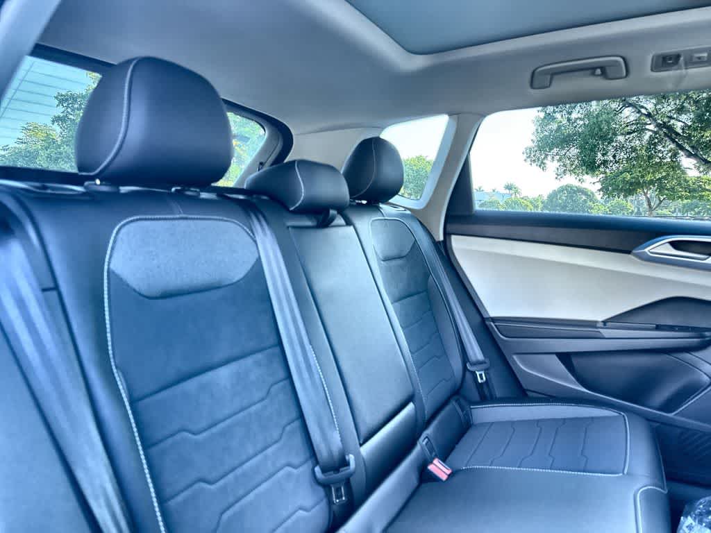 2026 Volkswagen Taos SE