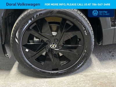 2025 Volkswagen Taos SE