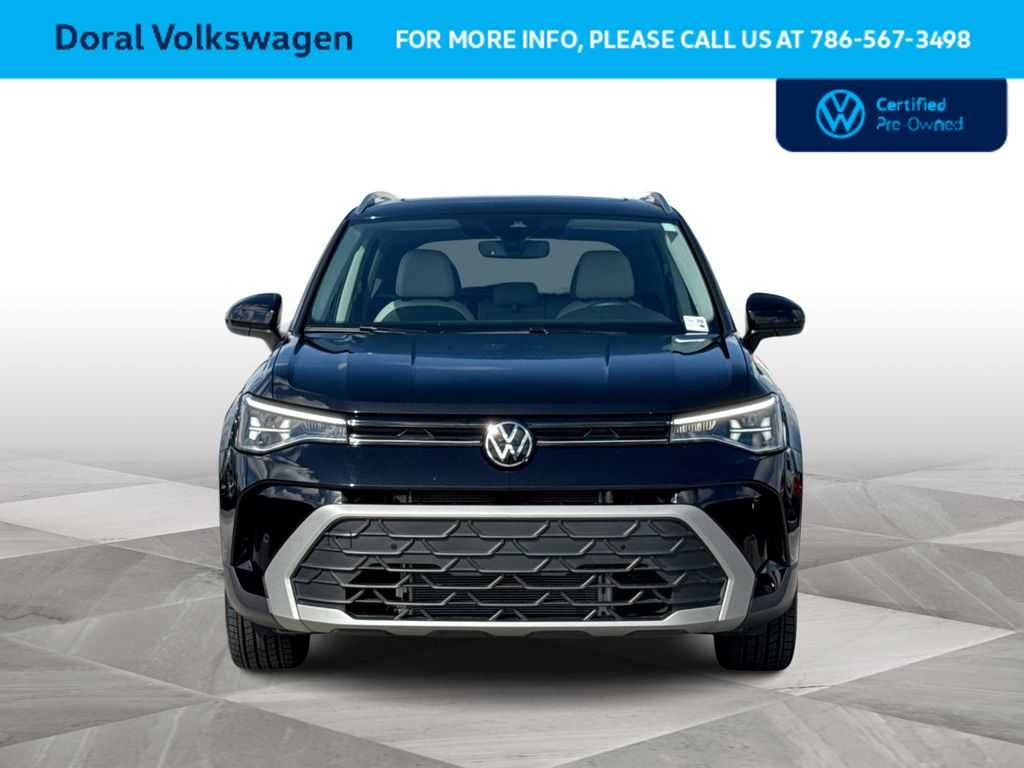 2025 Volkswagen Taos SE