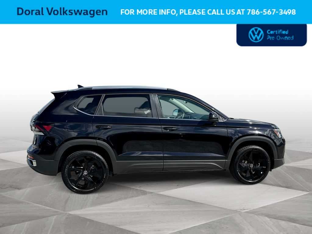 2025 Volkswagen Taos SE