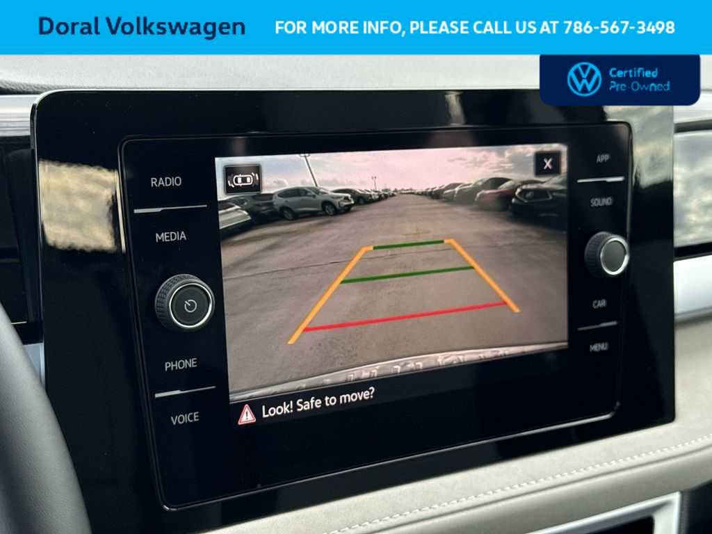 2025 Volkswagen Taos SE