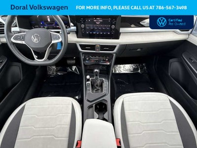 2025 Volkswagen Taos SE