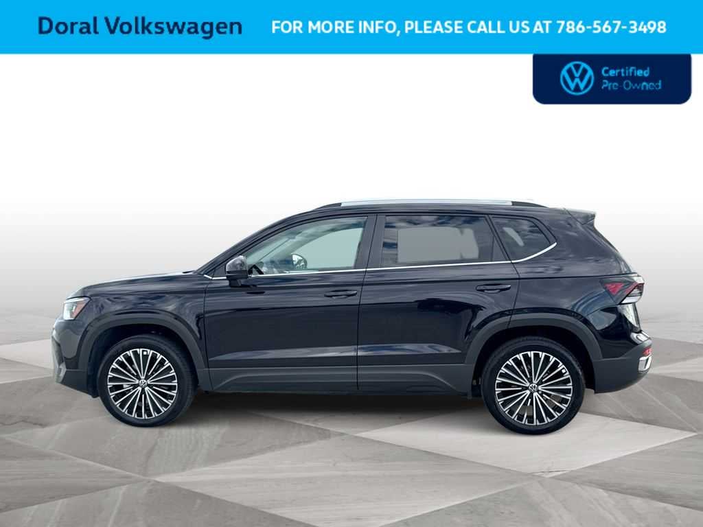 2025 Volkswagen Taos SE