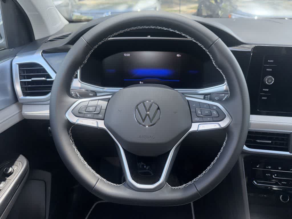 2026 Volkswagen Taos SE