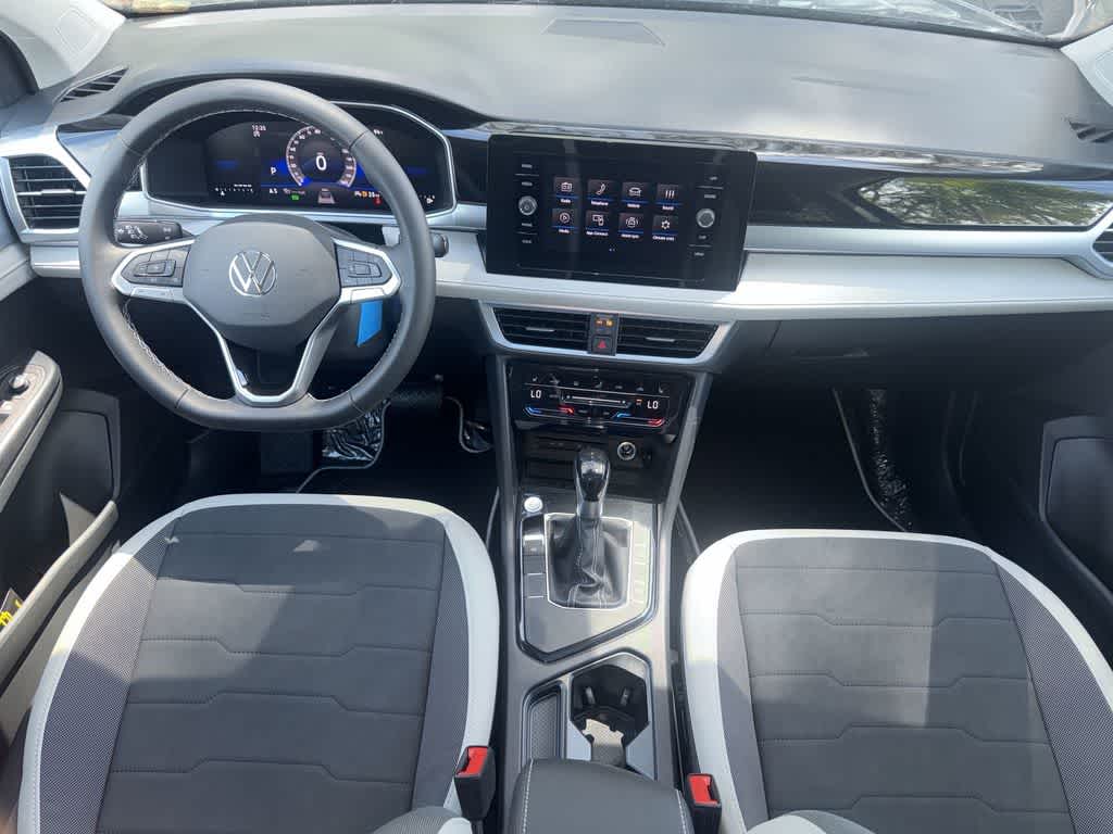 2026 Volkswagen Taos SE