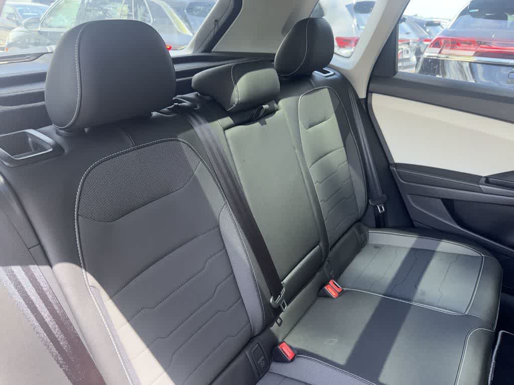 2026 Volkswagen Taos SE