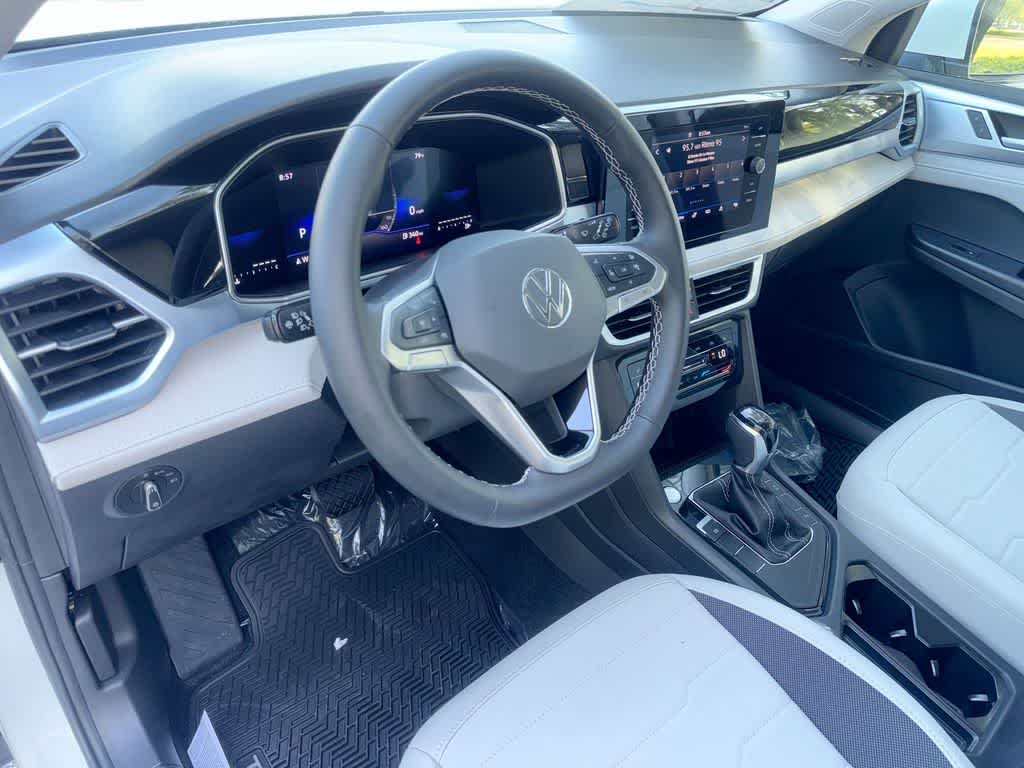 2026 Volkswagen Taos SE