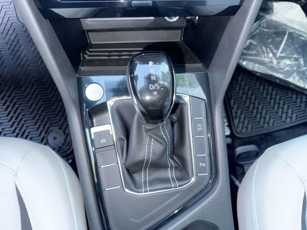 2026 Volkswagen Taos SE