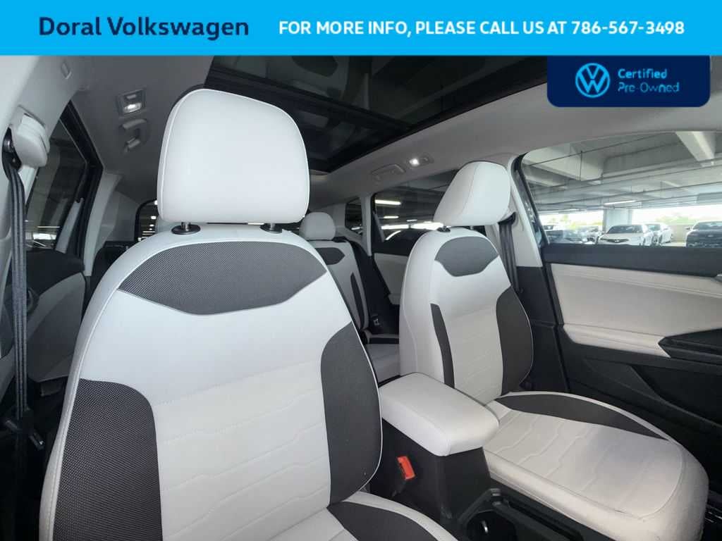 2025 Volkswagen Taos SE
