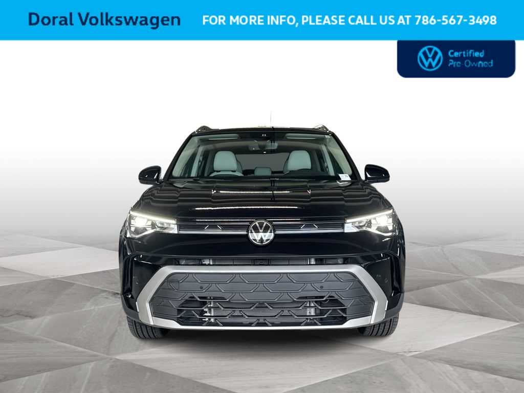 2025 Volkswagen Taos SE