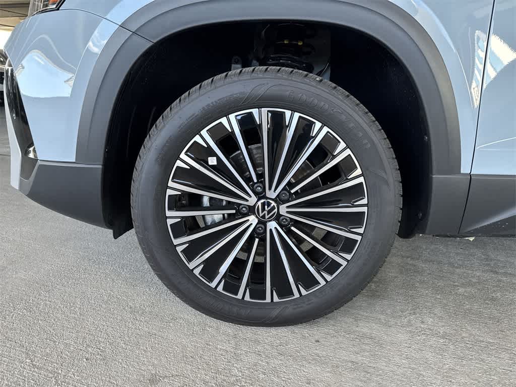 2026 Volkswagen Taos SE