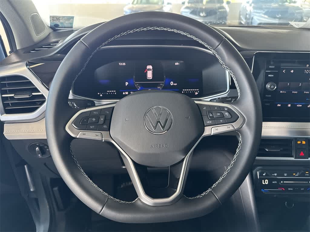 2026 Volkswagen Taos SE