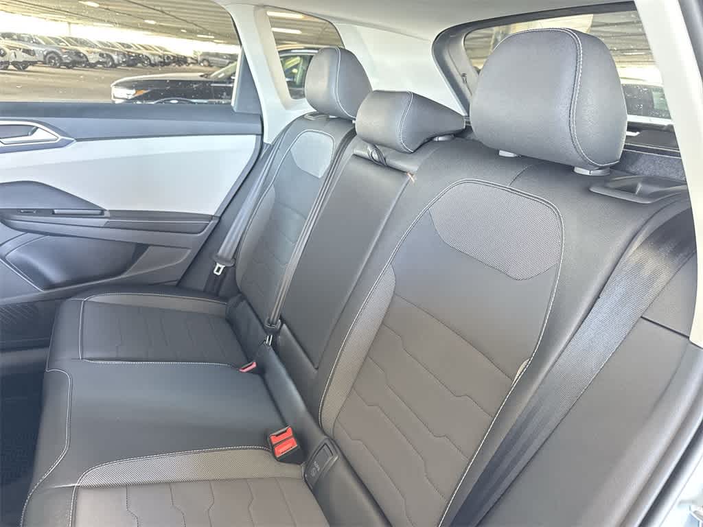 2026 Volkswagen Taos SE