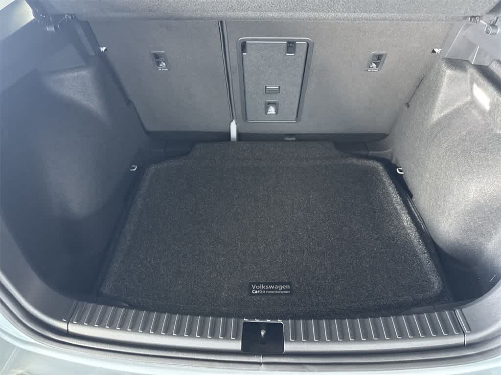 2026 Volkswagen Taos SE