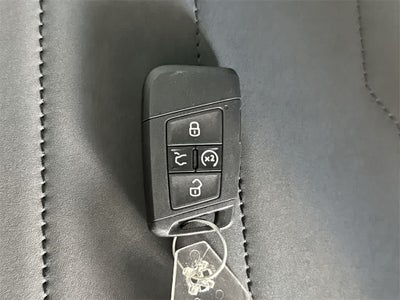 2026 Volkswagen Taos SE