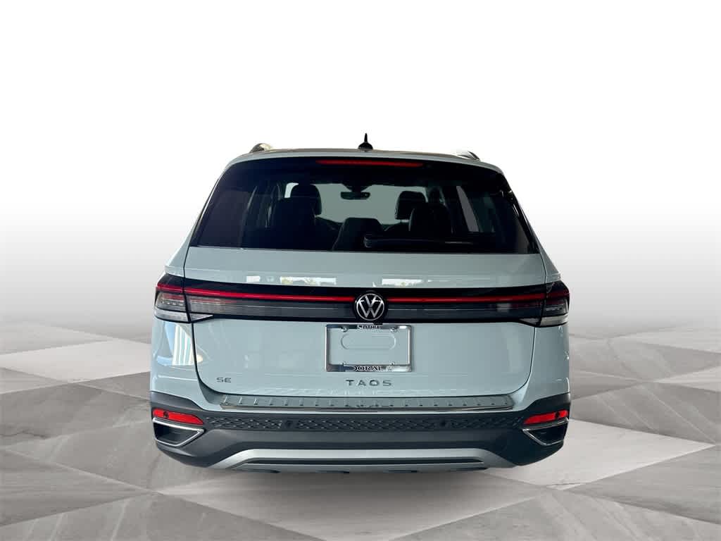 2026 Volkswagen Taos SE