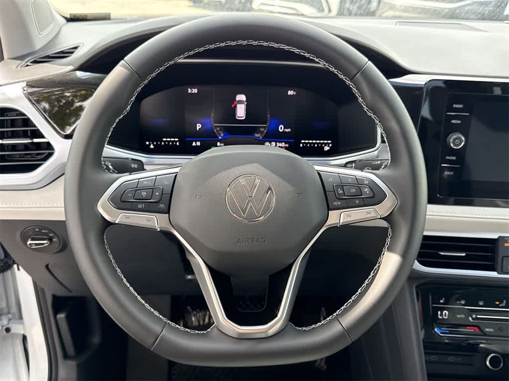 2026 Volkswagen Taos SE