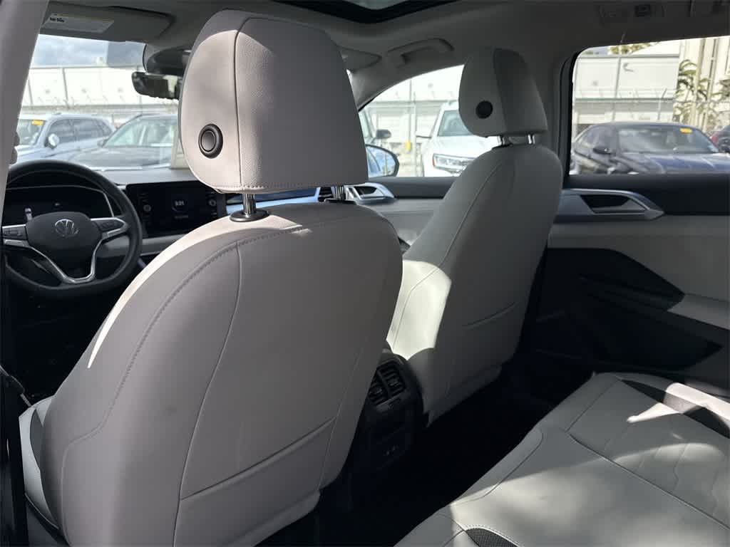 2026 Volkswagen Taos SE