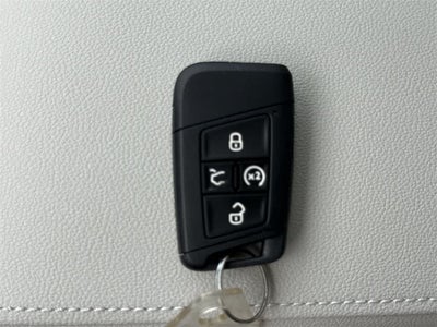 2026 Volkswagen Taos SE