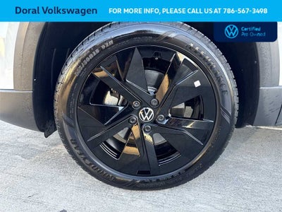 2025 Volkswagen Taos SE