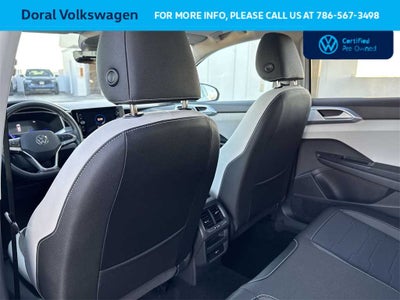 2025 Volkswagen Taos SE