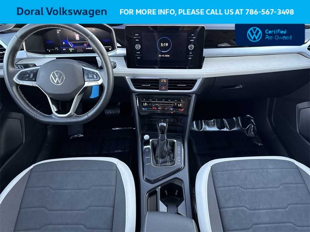 2025 Volkswagen Taos SE