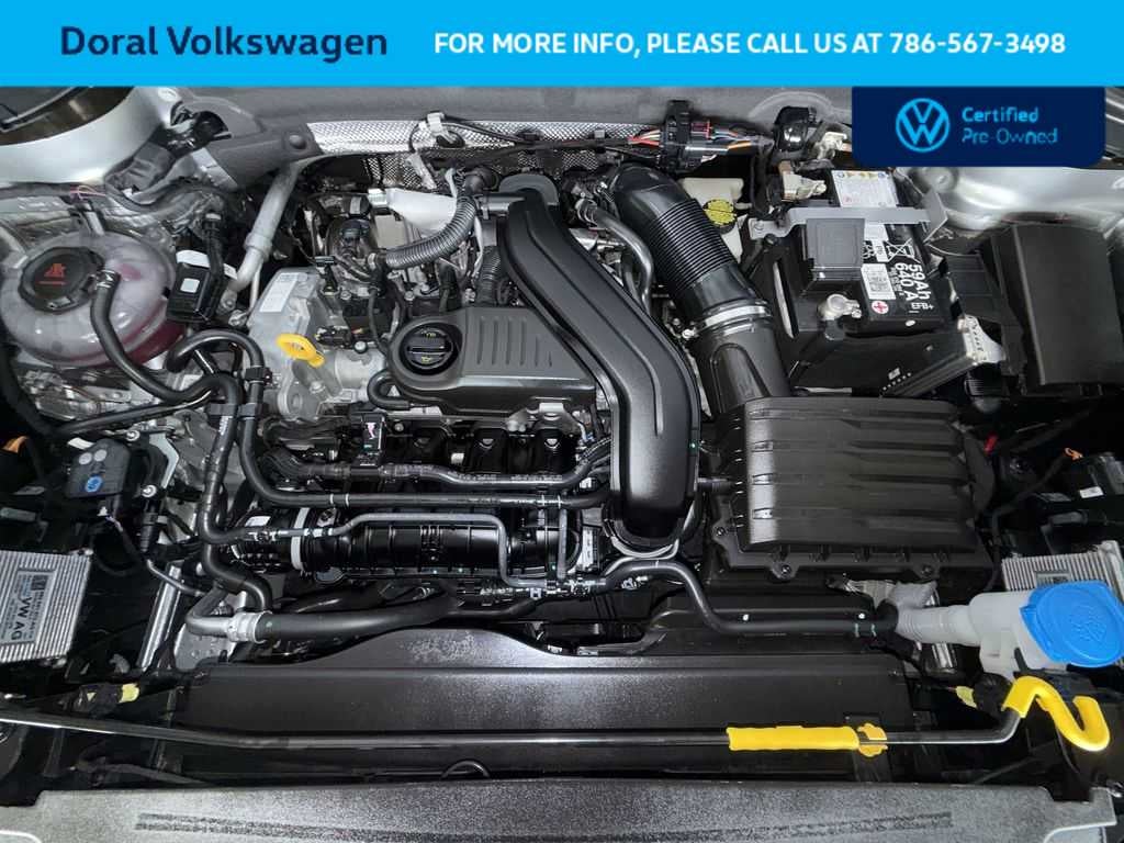 2025 Volkswagen Taos SE