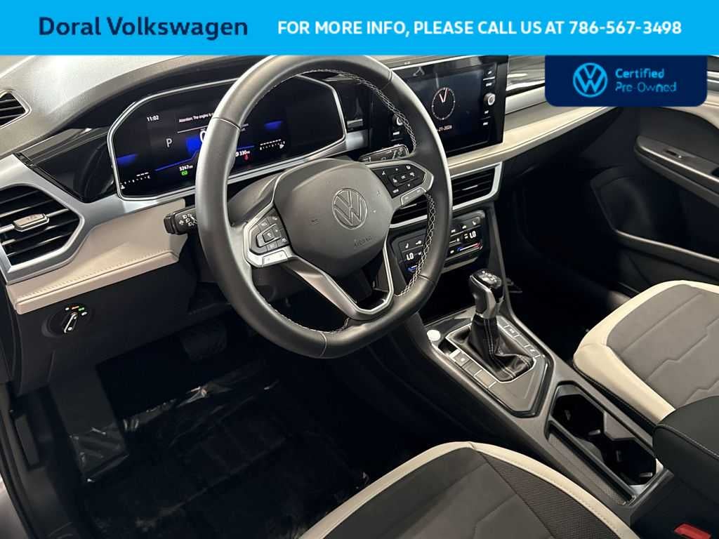 2025 Volkswagen Taos SE