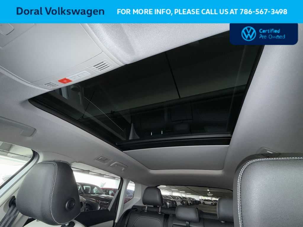 2025 Volkswagen Taos SE