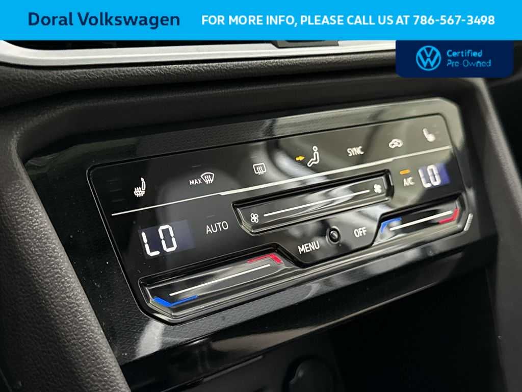 2025 Volkswagen Taos SE