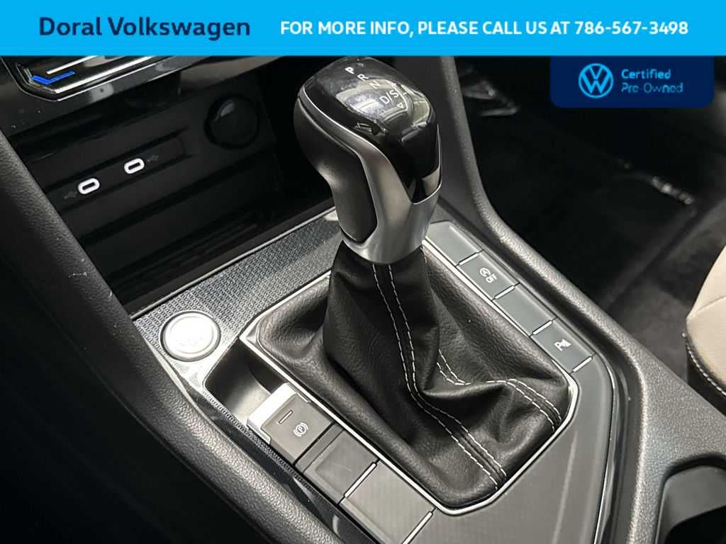 2025 Volkswagen Taos SE