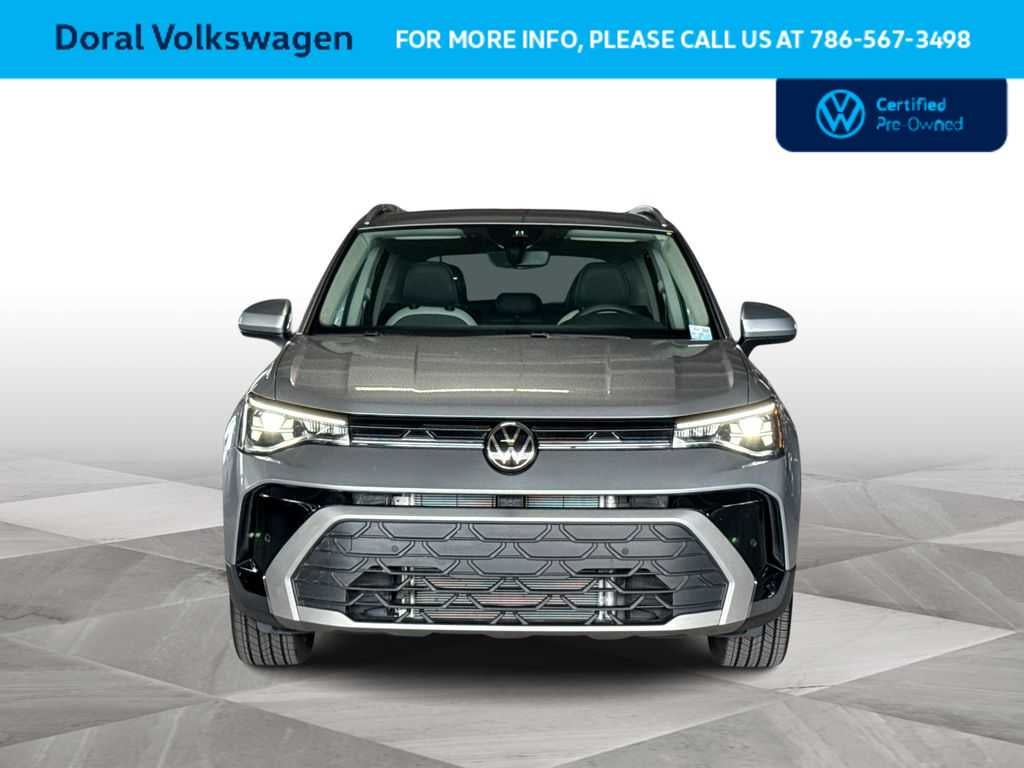 2025 Volkswagen Taos SE