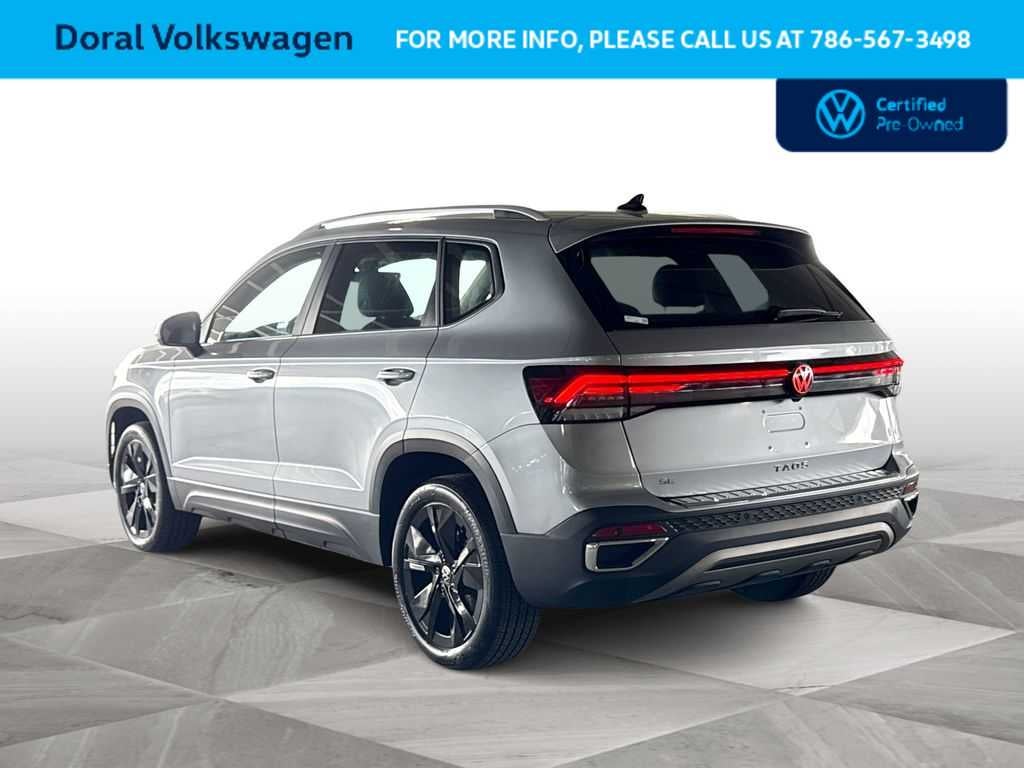 2025 Volkswagen Taos SE