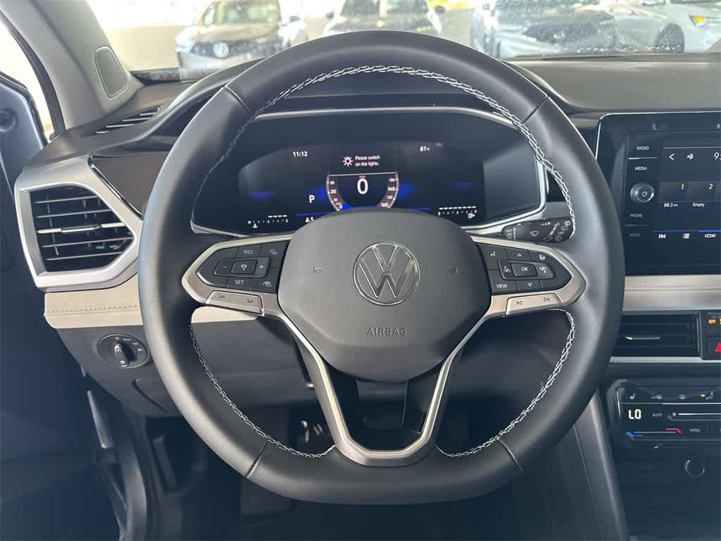 2026 Volkswagen Taos SE