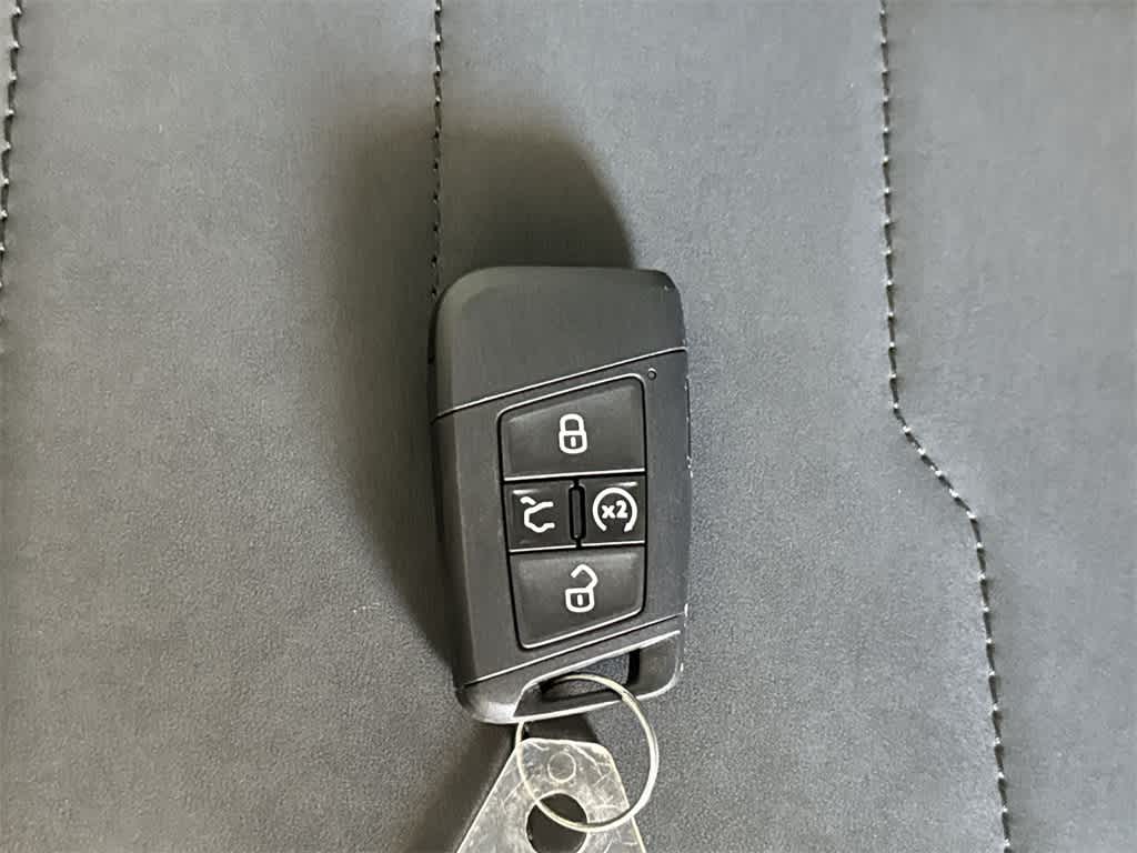 2026 Volkswagen Taos SE