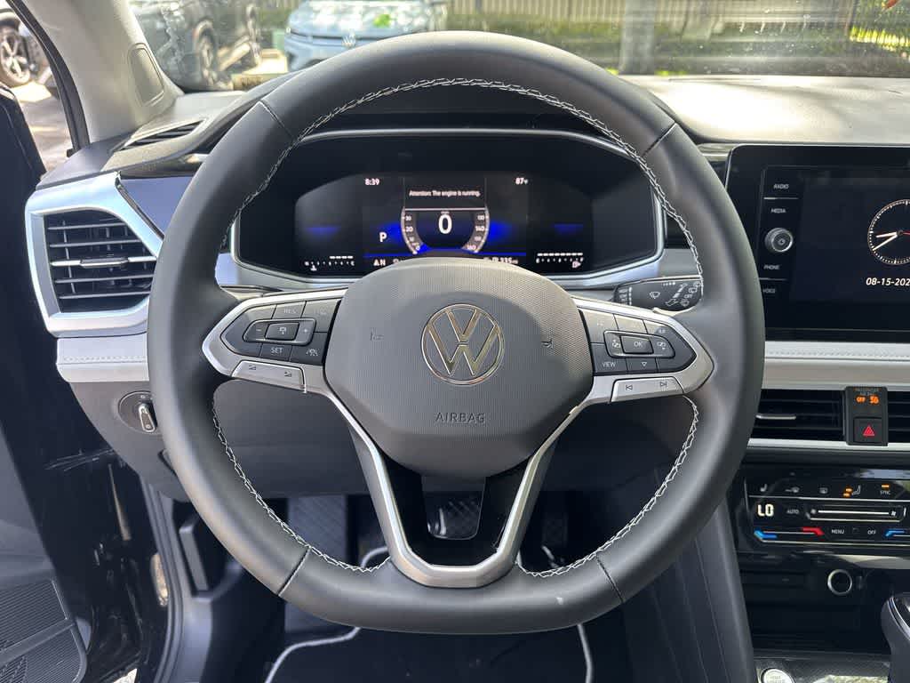 2026 Volkswagen Taos SE