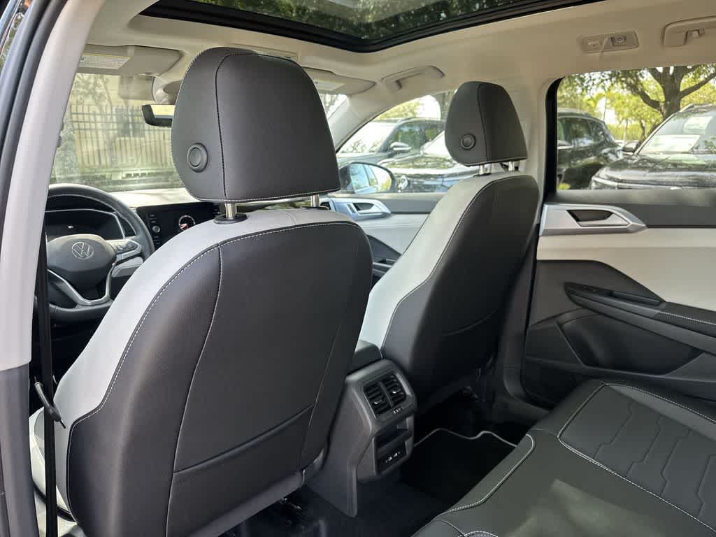 2026 Volkswagen Taos SE