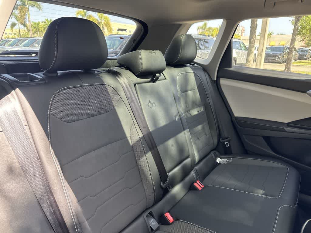 2026 Volkswagen Taos SE