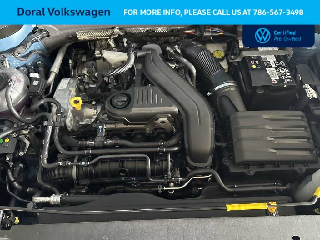 2025 Volkswagen Taos SE