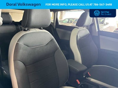 2025 Volkswagen Taos SE